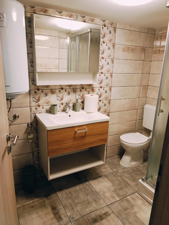 Kod Dida Apartamento Gospić Exterior foto